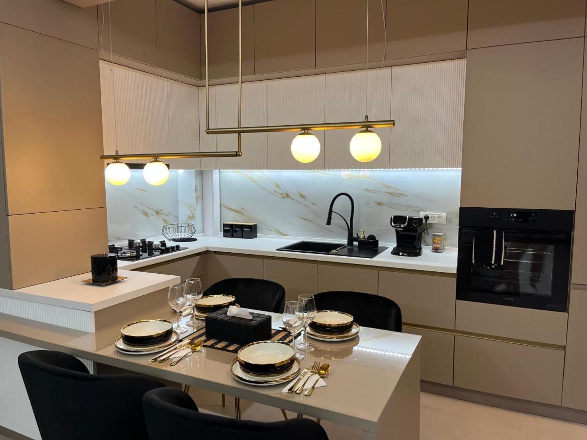Sas 2 Luxury Apartments Мамая Екстер'єр фото